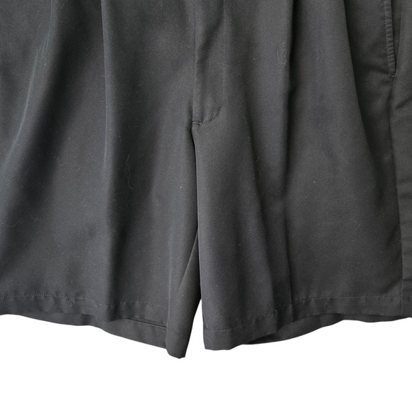 Haggar Mens Pleated Black/Navy Shorts Size 34 Polyester Casual Golf Travel - Picture 5 of 10